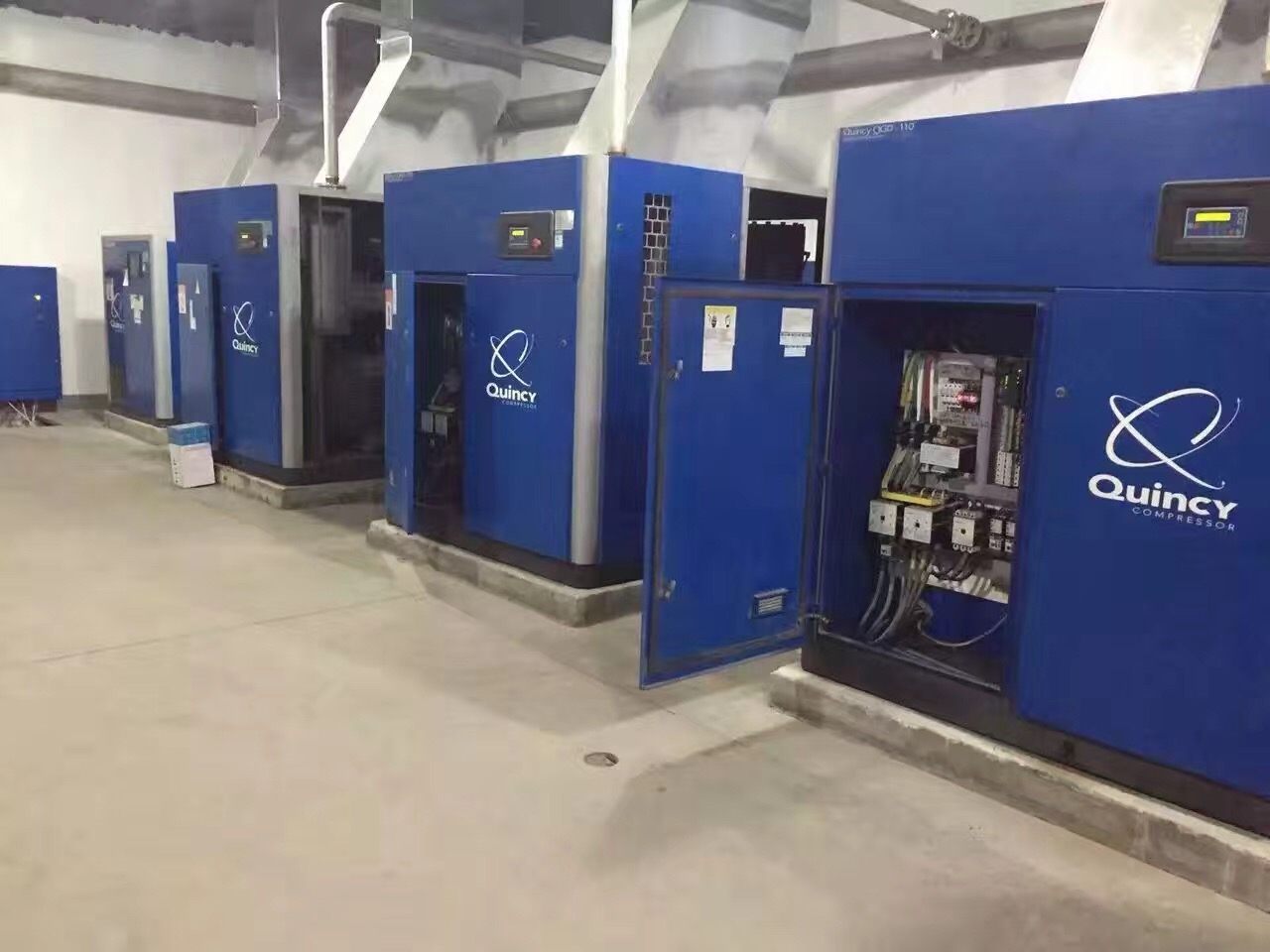 昆西55KW變頻空壓機